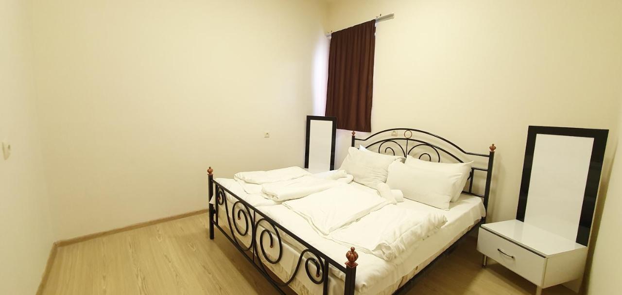 Tempus Hotel-Hostel Jerevan Eksteriør bilde